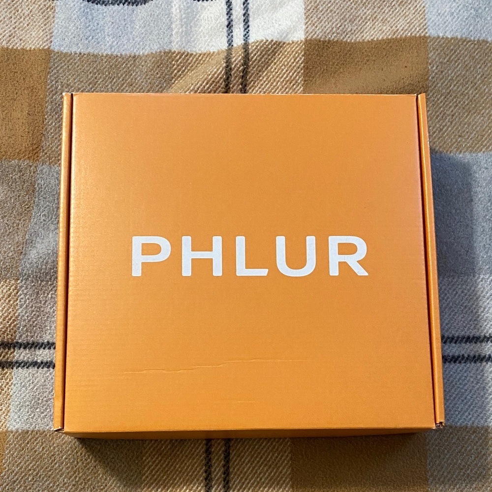 NWT Phlur PR Box - Beach Skin & Peach Skin